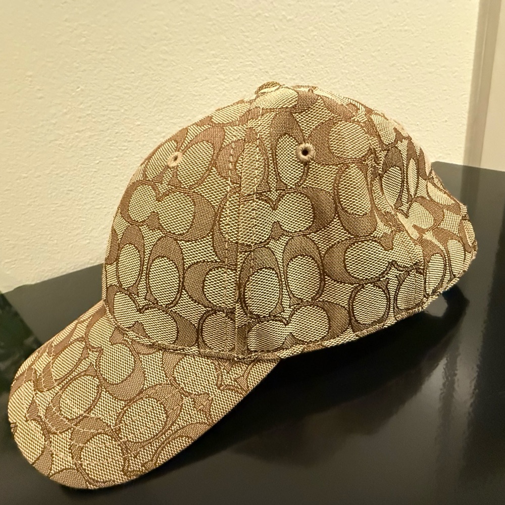 Coach hat